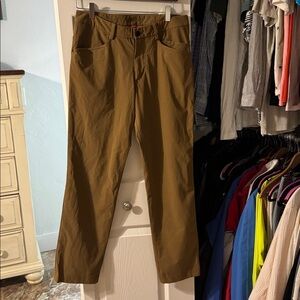 Lululemon Athletica Dark Olive Green ABC Slim Fit Pants Men's‎ Size 32x33